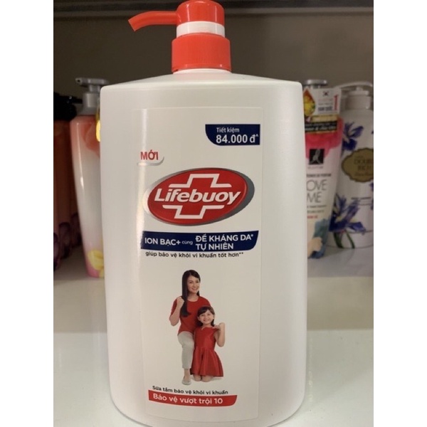 Sữa tắm Lifebuoy 900g màu đỏ