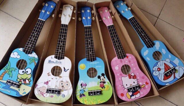 Ukulele giá rẻ Đàn Ukulele Soprano Andrew hoạt hình(tặng pk)