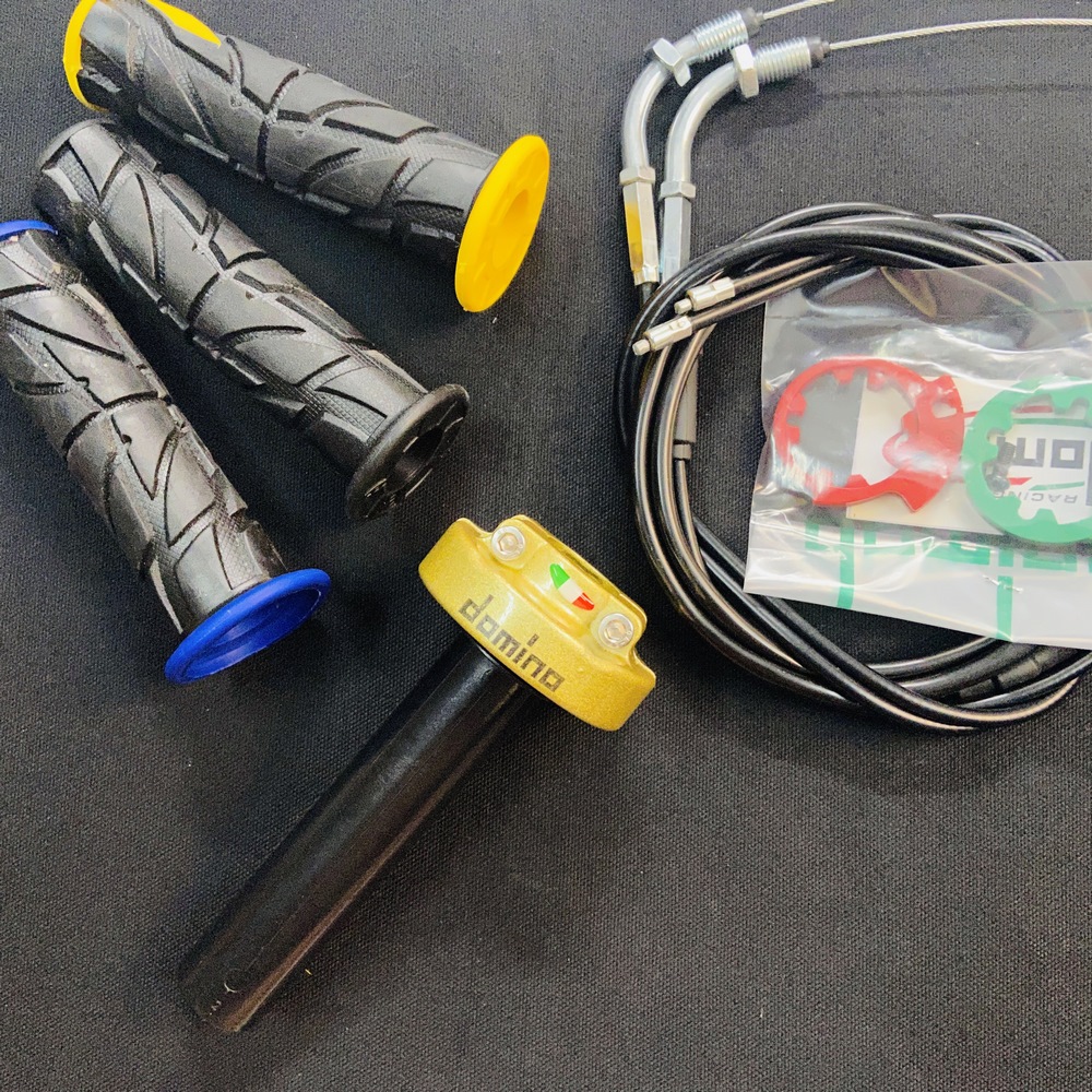 [HCM][SALE SỐC] CÙM TĂNG TỐC DOMINO CÓ THỂ XÀI 1 HOẶC 2 DÂY GA TẶNG KÈM BAO TAY SPIDER MÀU NGẪU NHIÊN - CÙM VÀNG