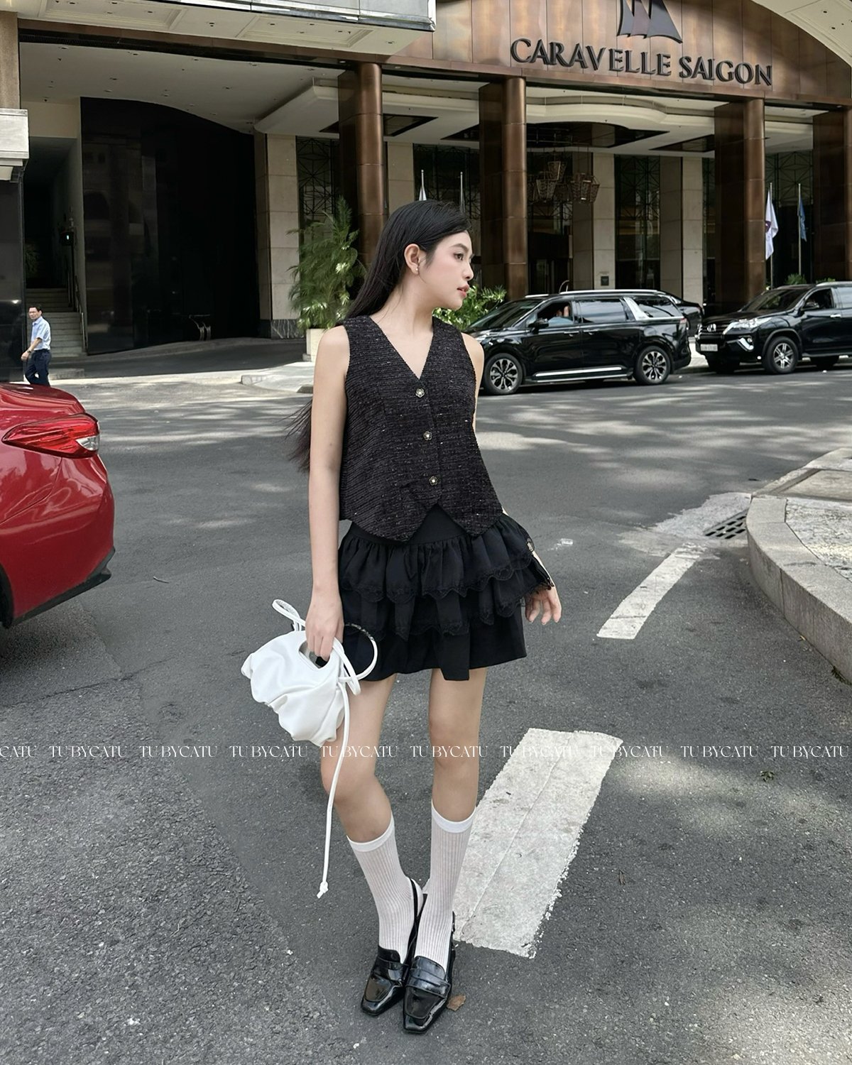 TUBYCATU | Áo ghile đen 3 nút