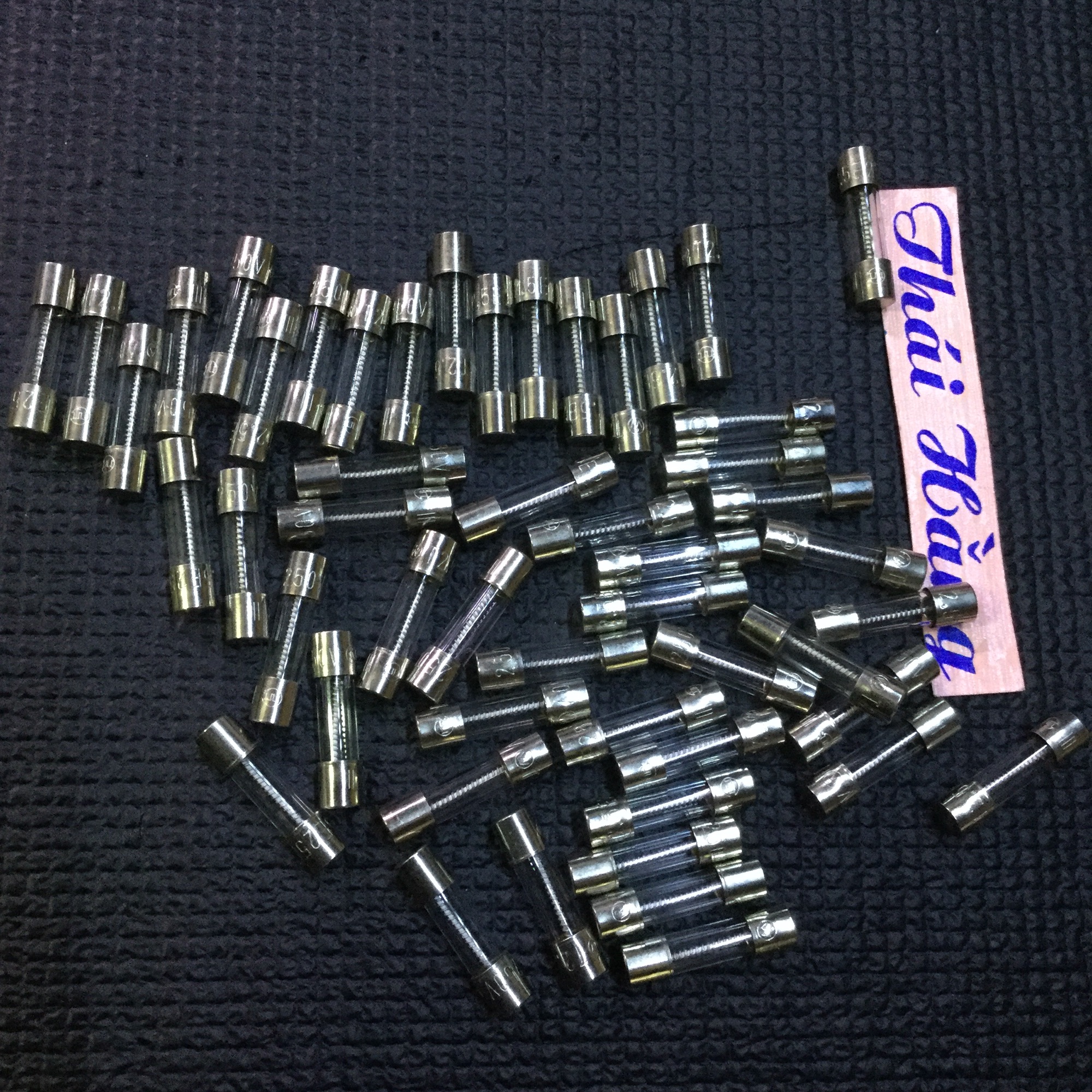 Cầu chì thuỷ tinh Nhật 2.5 A/250 v(10 chiếc )