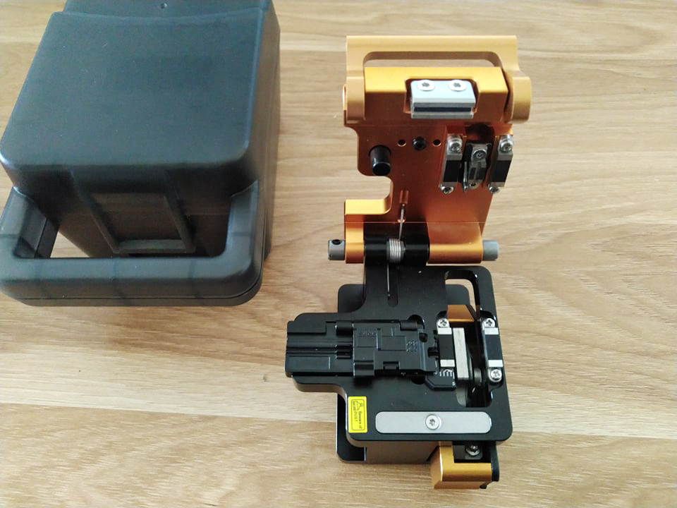 Dao căt sợi cáp quang V7 hàng cao cấp