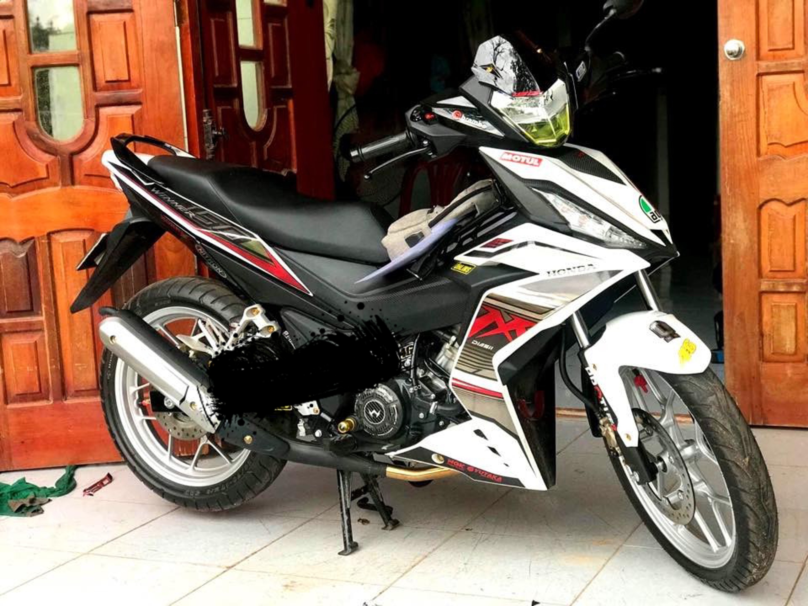 Tem rời winner v1 mx dán xe trắng