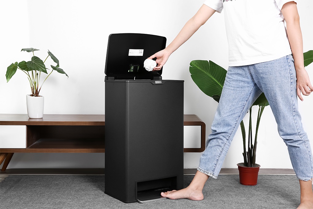 Thùng rác Fitis đạp lớn MEGA 40l 40*29*73cm