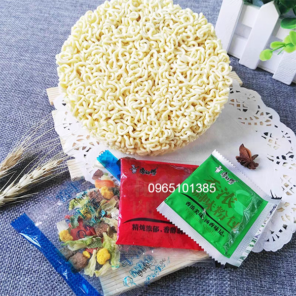 Mỳ tôm bò hầm rau củ 104g