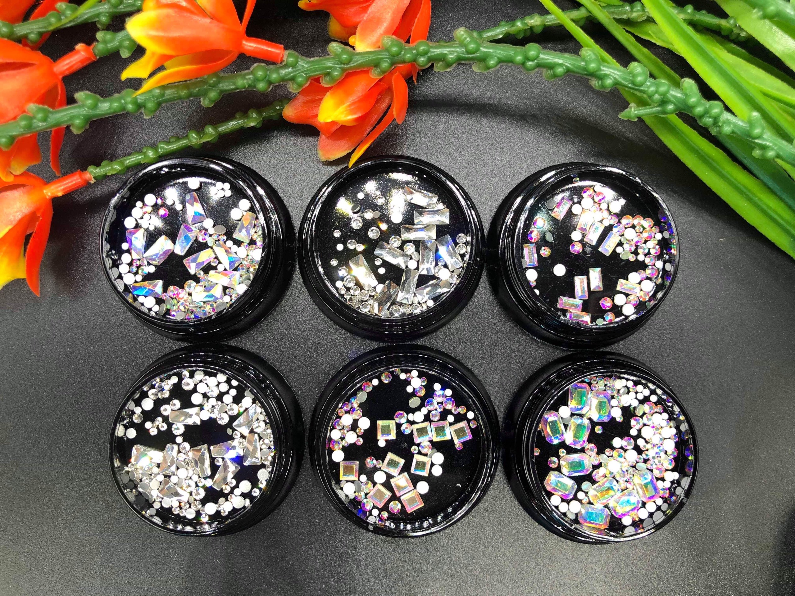 ĐÁ PHA LÊ ĐÍNH MÓNG MIX ( HỘP MINI ) 0848