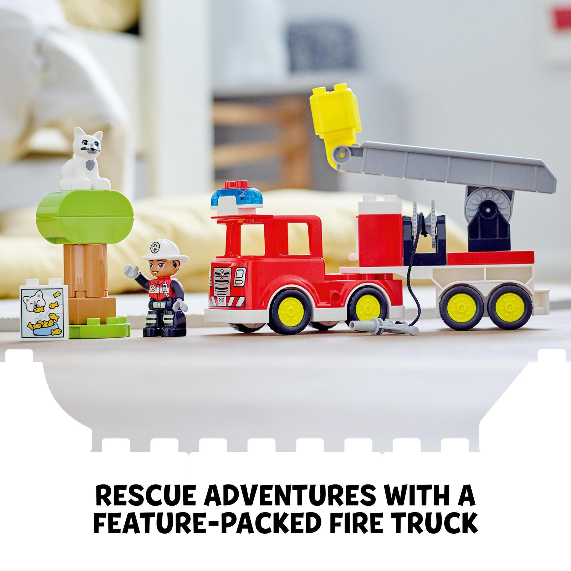 LEGO DUPLO 10969 Đồ Chơi Lắp Ráp Cho Bé Xe Cứu Hỏa (21 chi tiết)