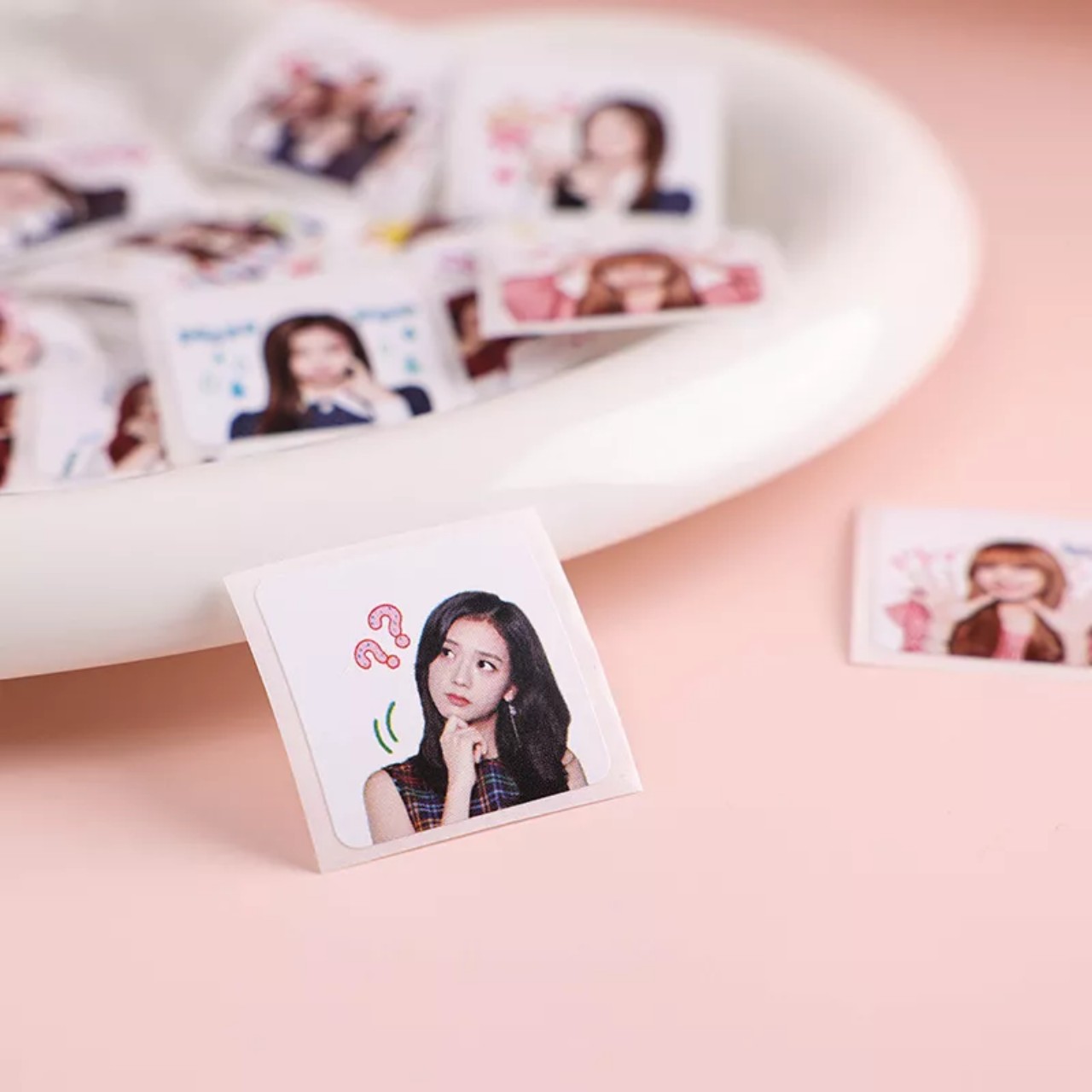 Cuộn 500 miếng dán sticker Blackpink idol siêu đẹp Canarystore54