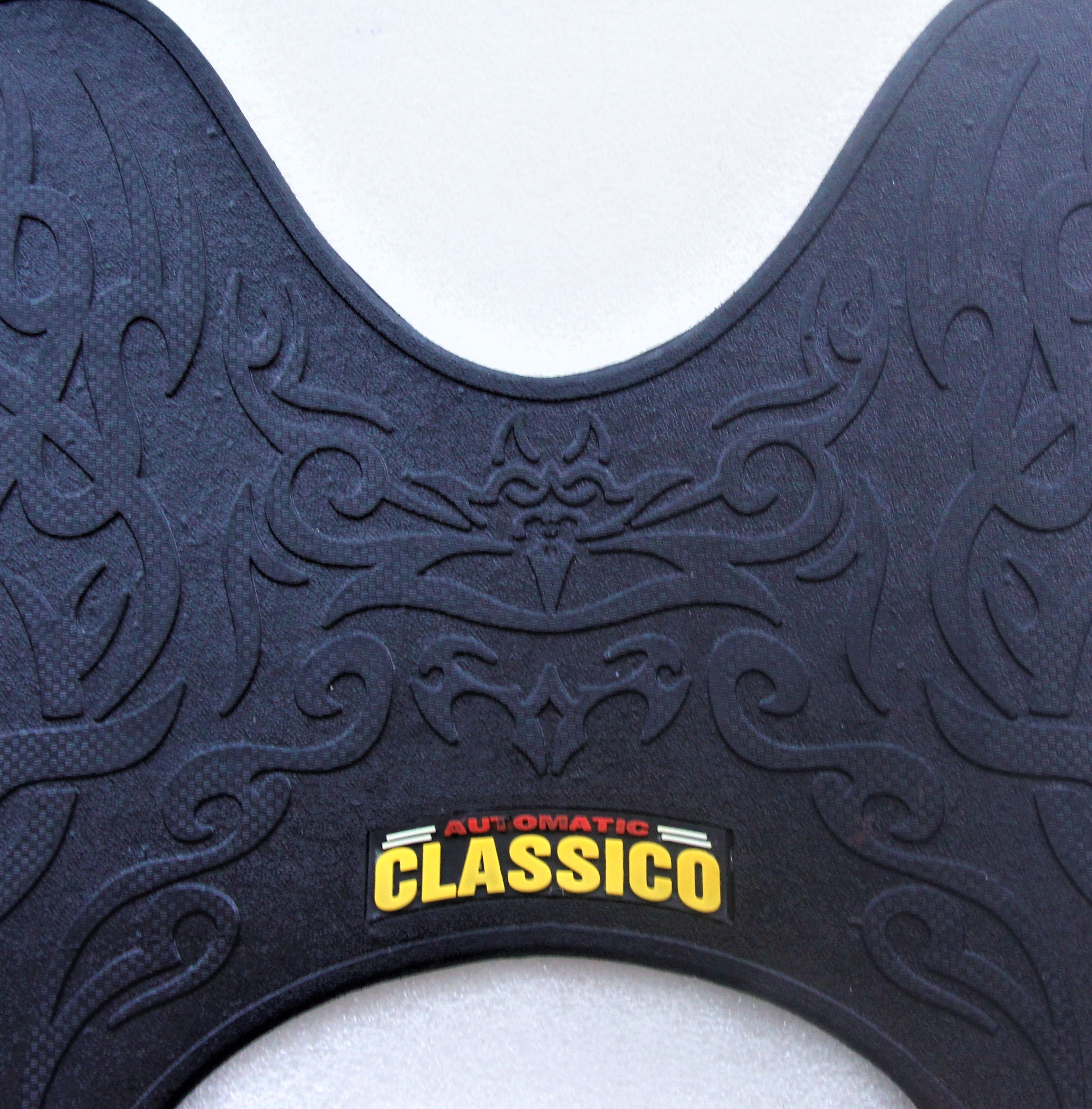 THẢM CAO SU LÓT CHÂN XE CLASSICO