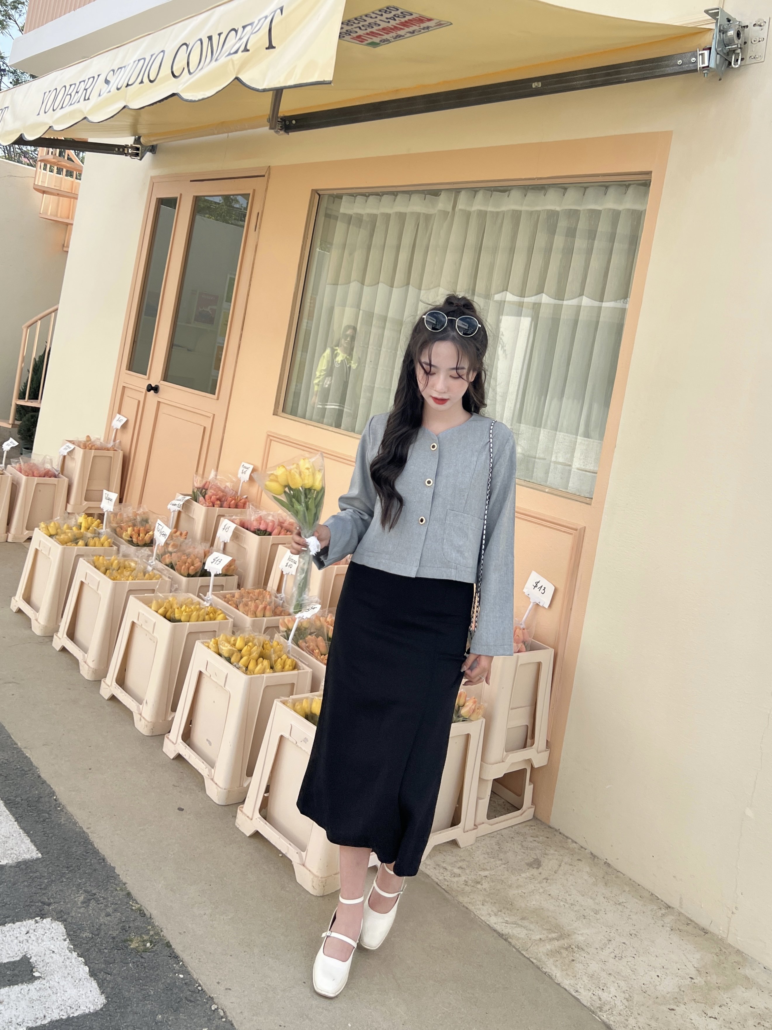 YU CHERRY | Áo blazer mặc được 2 kiểu V Scoop Neck Top YA439