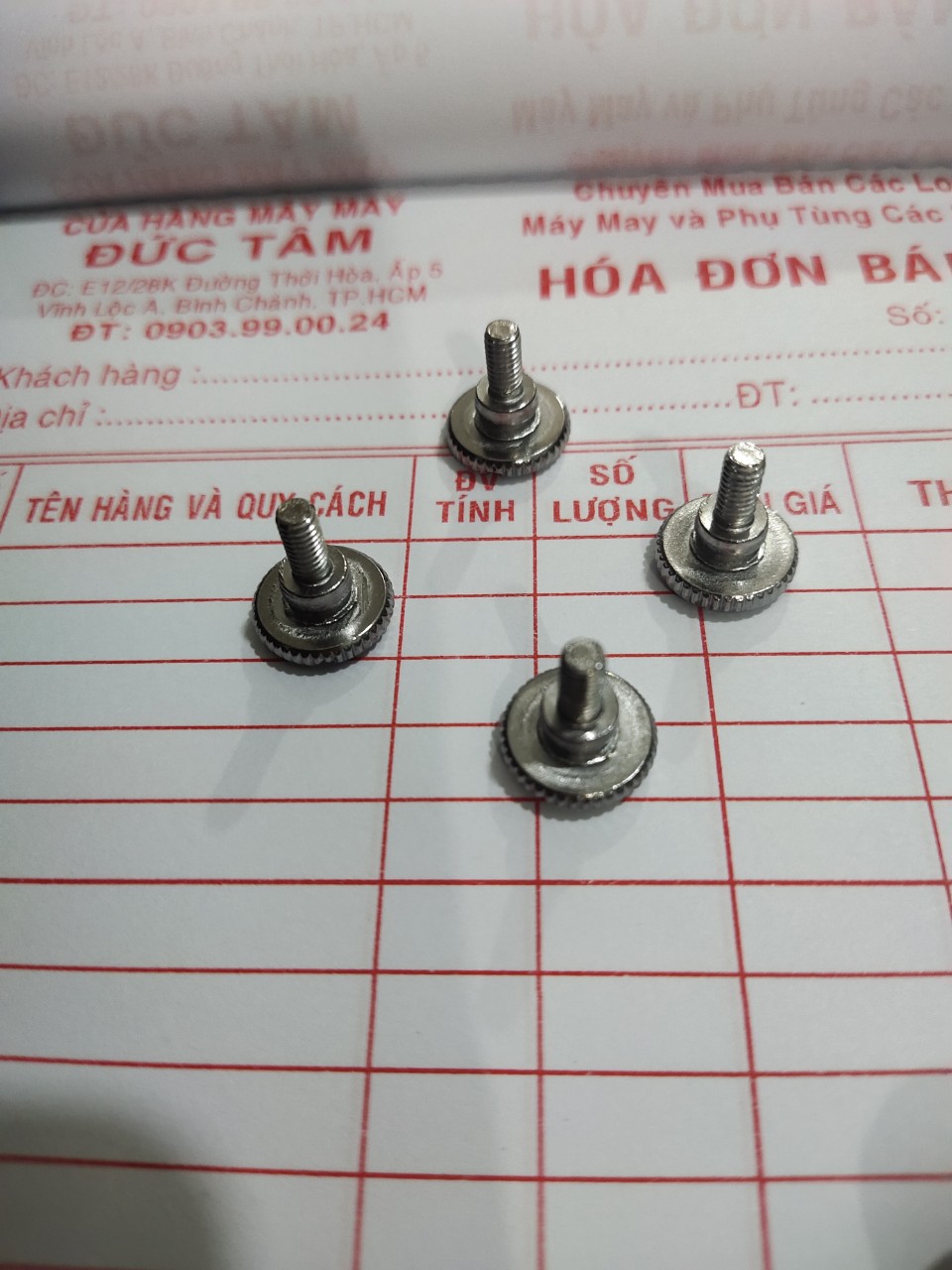 ốc lắp cữ máy khâu công nghiệp