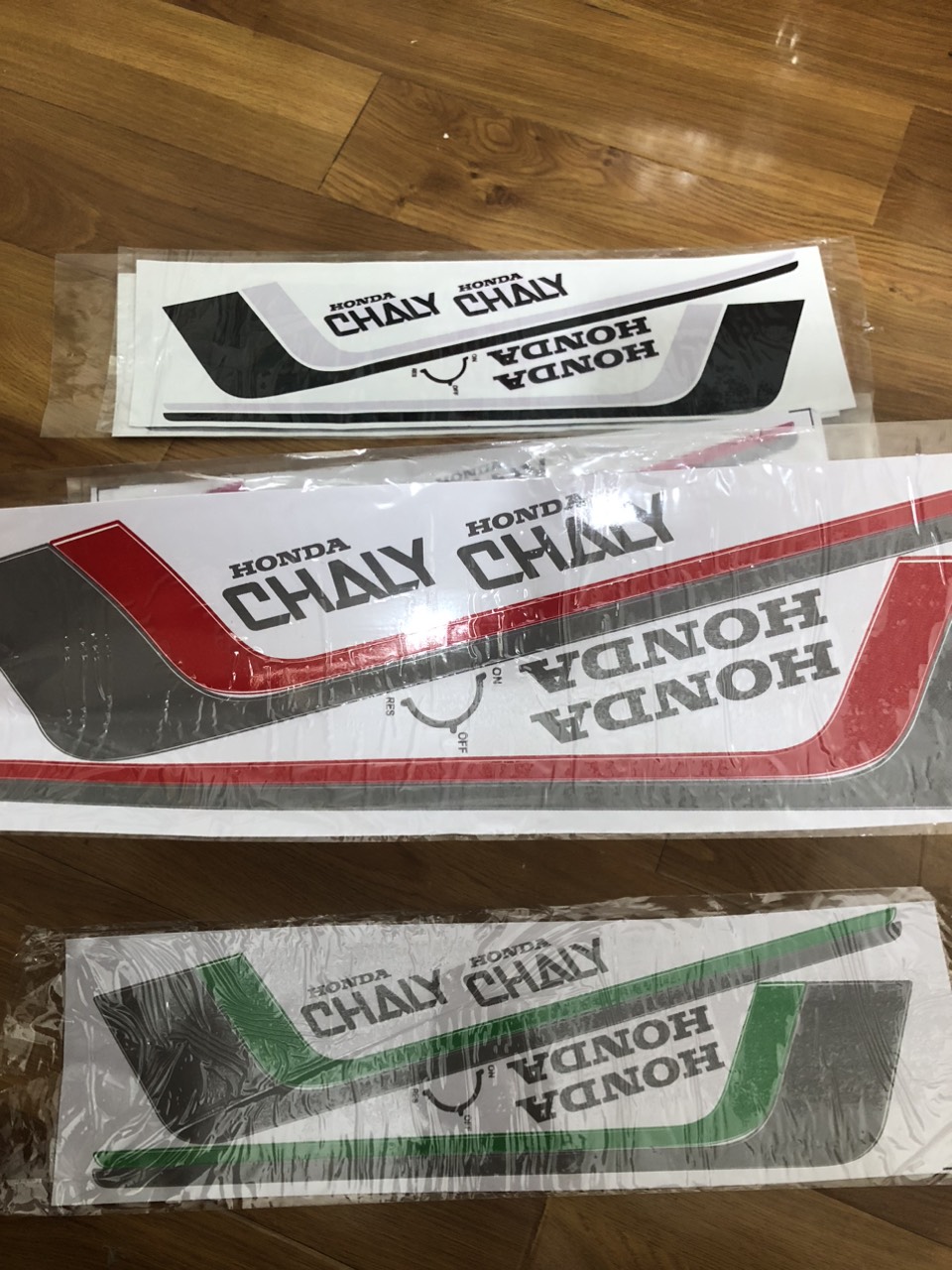 Bộ tem Chaly đời 84 đèn vuông đủ màu