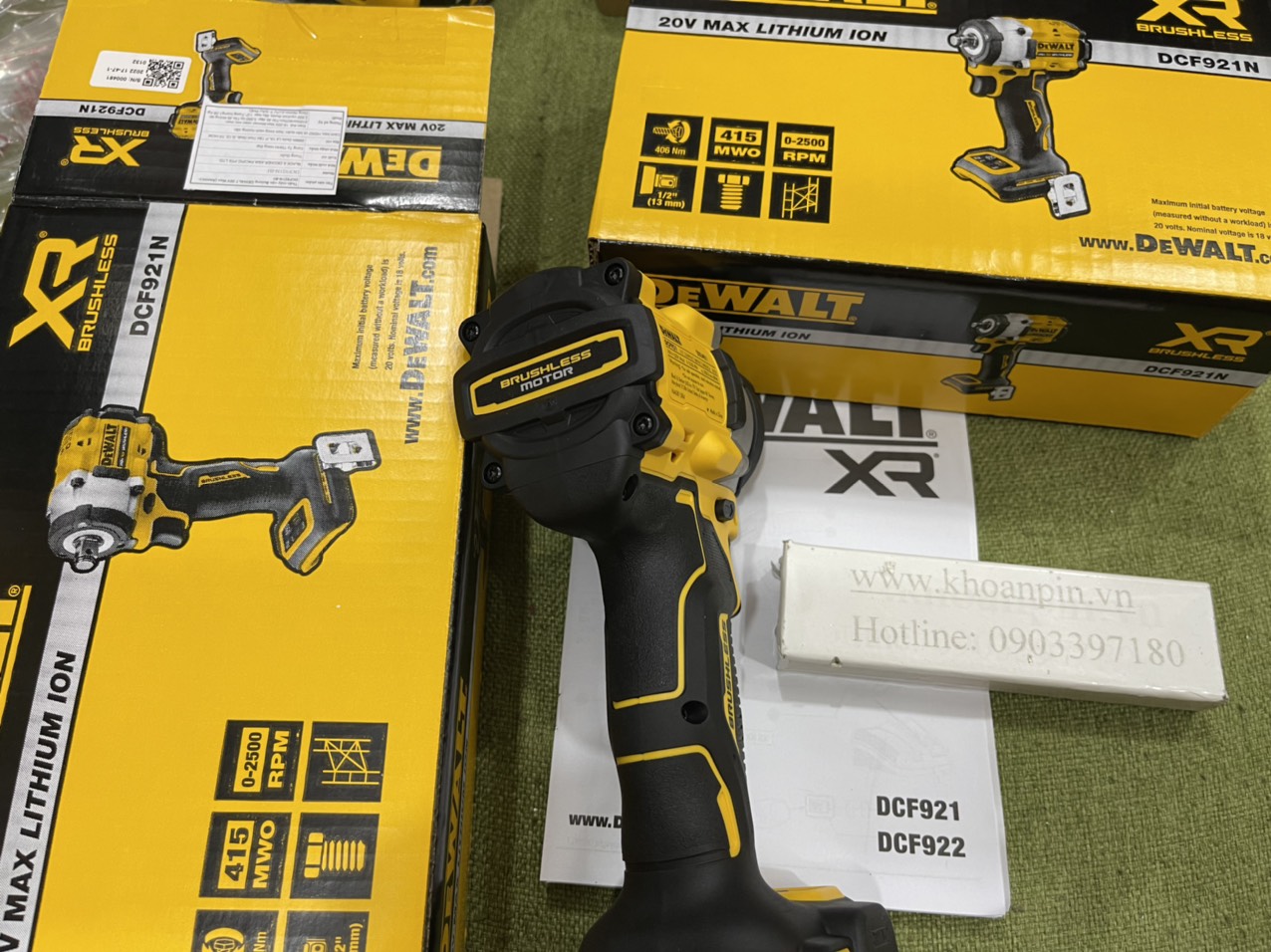 Máy siết bu lông pin Dewalt DCF921N (Thân máy)