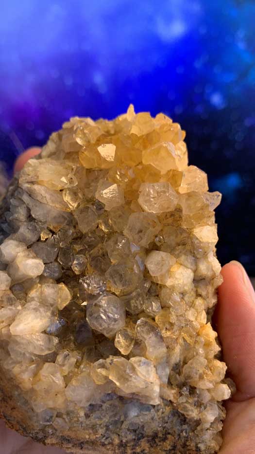 Đá thạch anh vàng citrine tự nhiên phale năng lượng vũ trụ mạnh 457