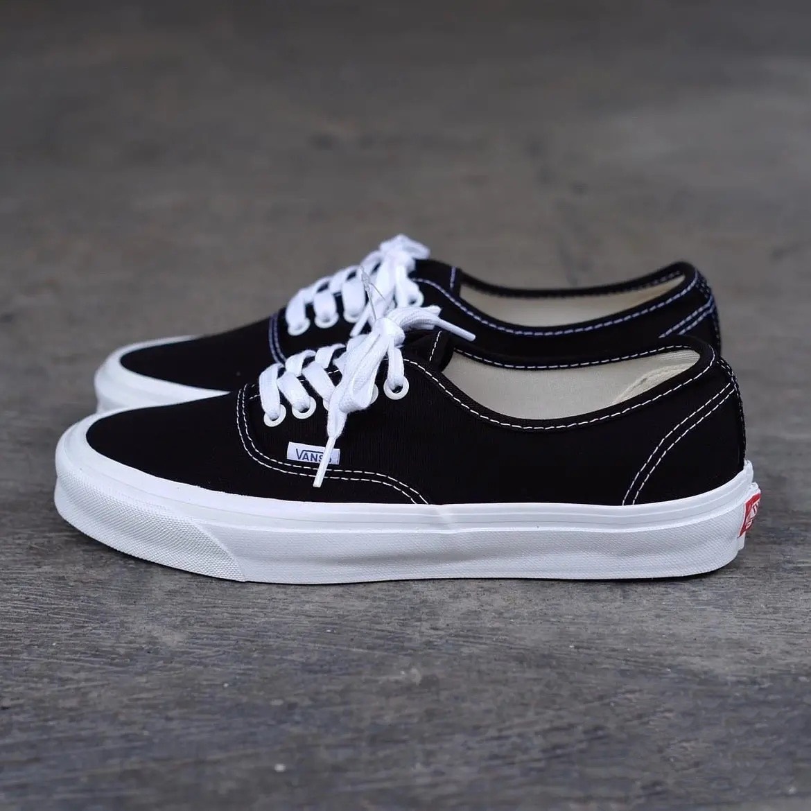 [SALE KHỦNG][TẶNG VỚ] GIÀY SNEAKERS NAM NỮ VANS AUTHENTIC CLASSIC BLACK/WHITE