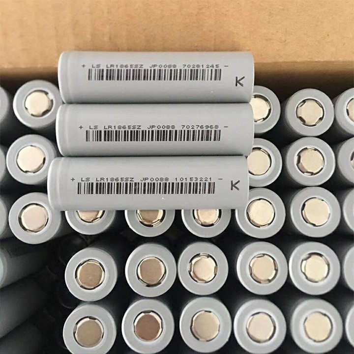 [HCM]Pin 18650 Lisen 2500mAh 5C