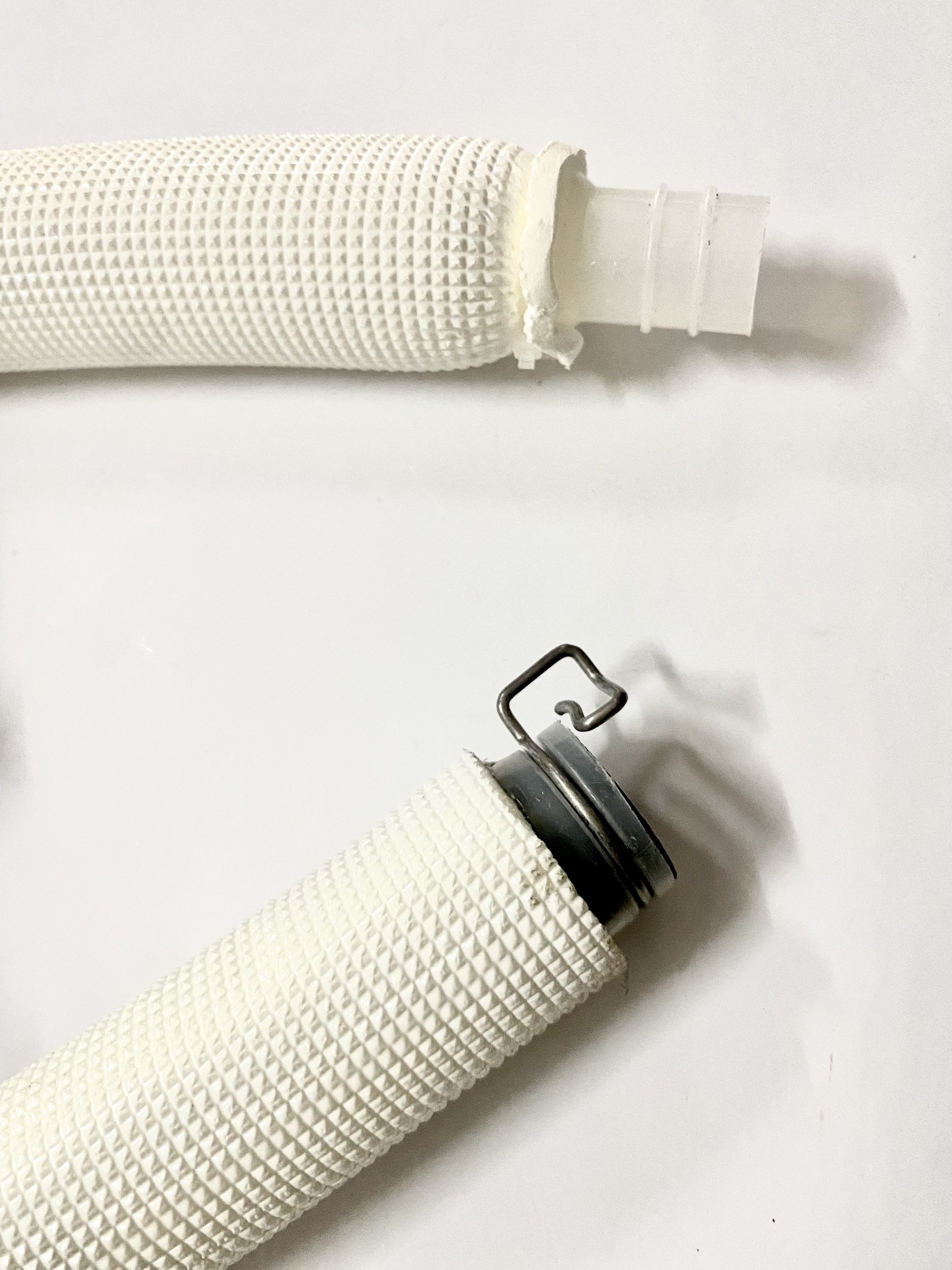 Ống thoát nước đầu lạnh điều hòa máy lạnh