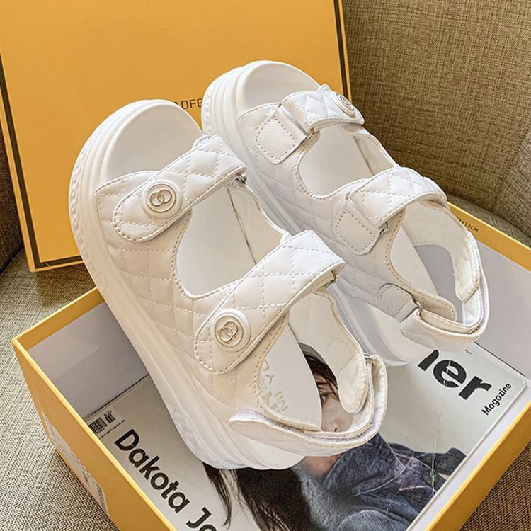 Sandal 6cm xuồng nâng đế cực xinh đế bánh mì. Mẫu Siêu HOT Chất Da Xin Nhẹ Cao Cấp Chắc Chắn 2 Màu Trắng Và Đen