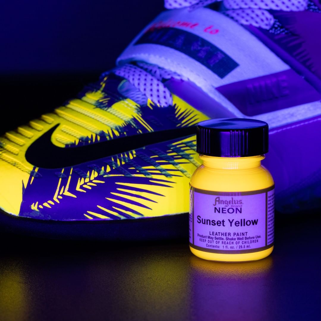 Màu vẽ da, vải Angelus Leather Paint (Neon) - 118ml (4Oz)