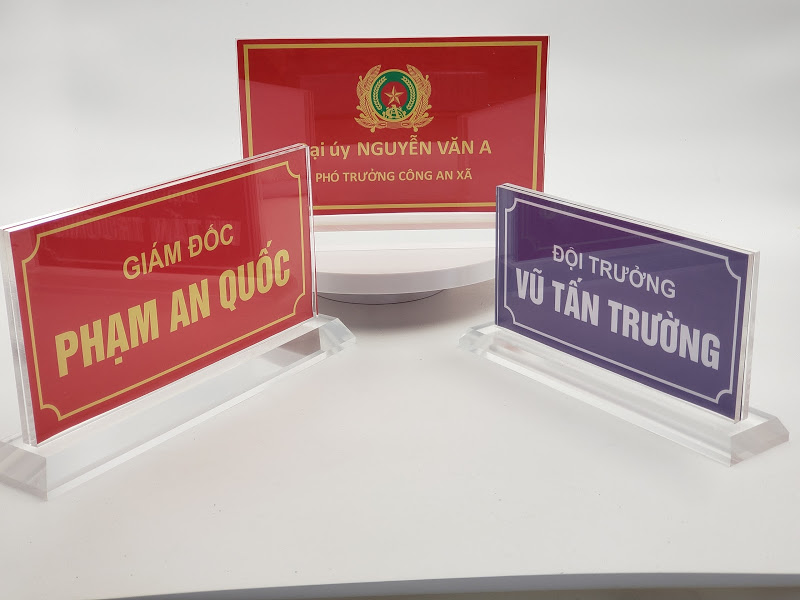 Biển chức danh mica Quân Đội