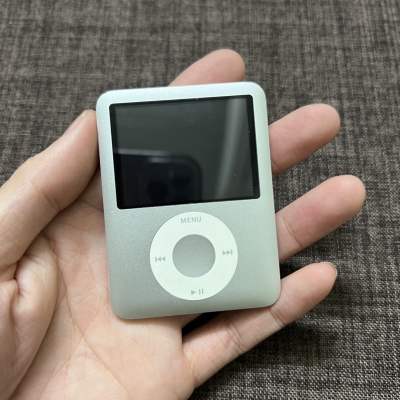 Máy nghe nhạc Nano 3 - Đã qua sử dụng