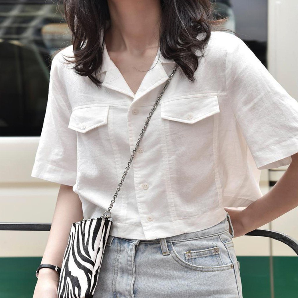 Sơ mi nữ croptop cộc tay chất đũi mát cổ vest túi ngực. Áo sơ mi croptop cổ vest ngắn tay túi ngực thanh lịch