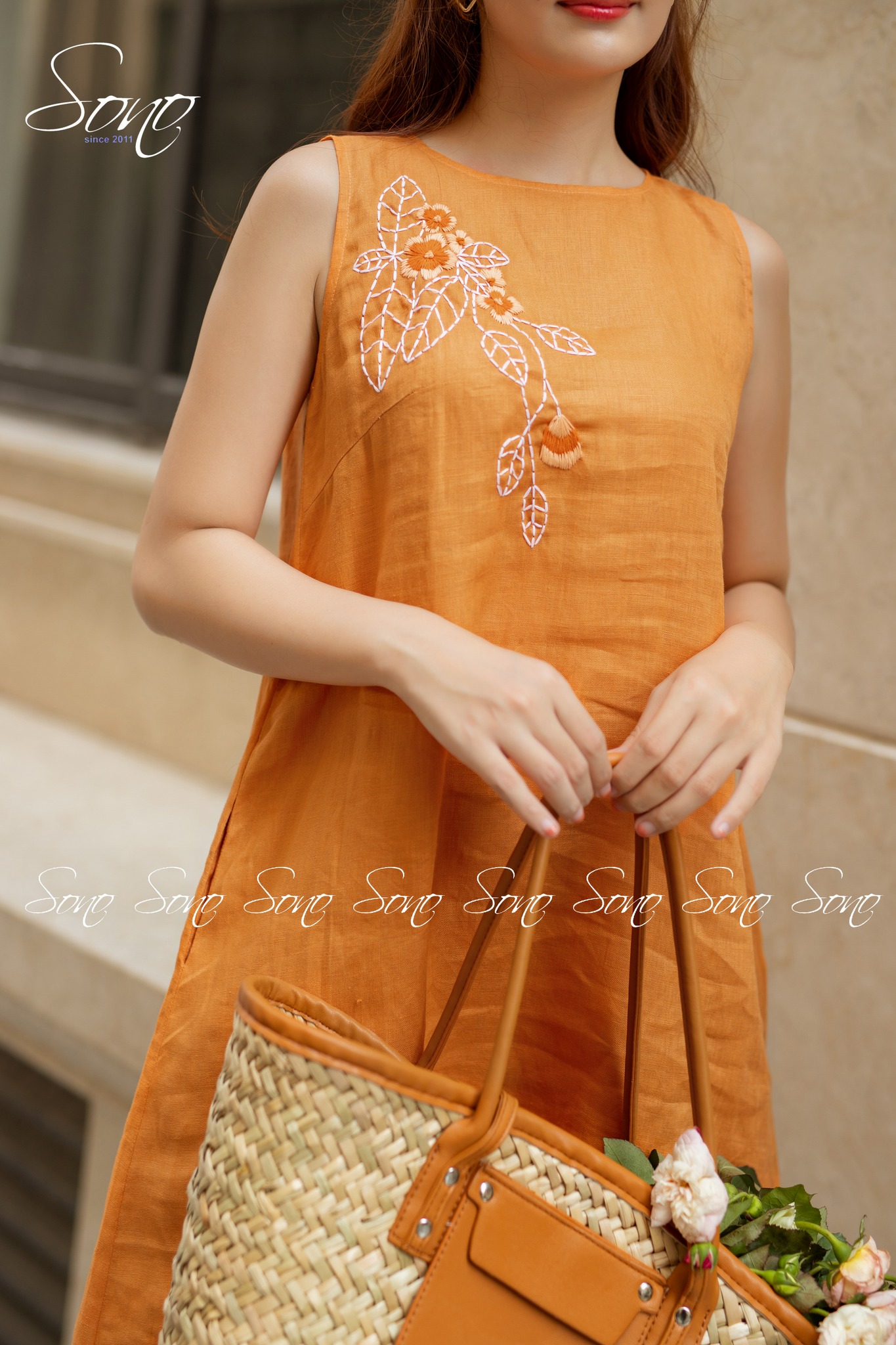 Sono - Đầm Linen Tua Rua Thêu Hoa