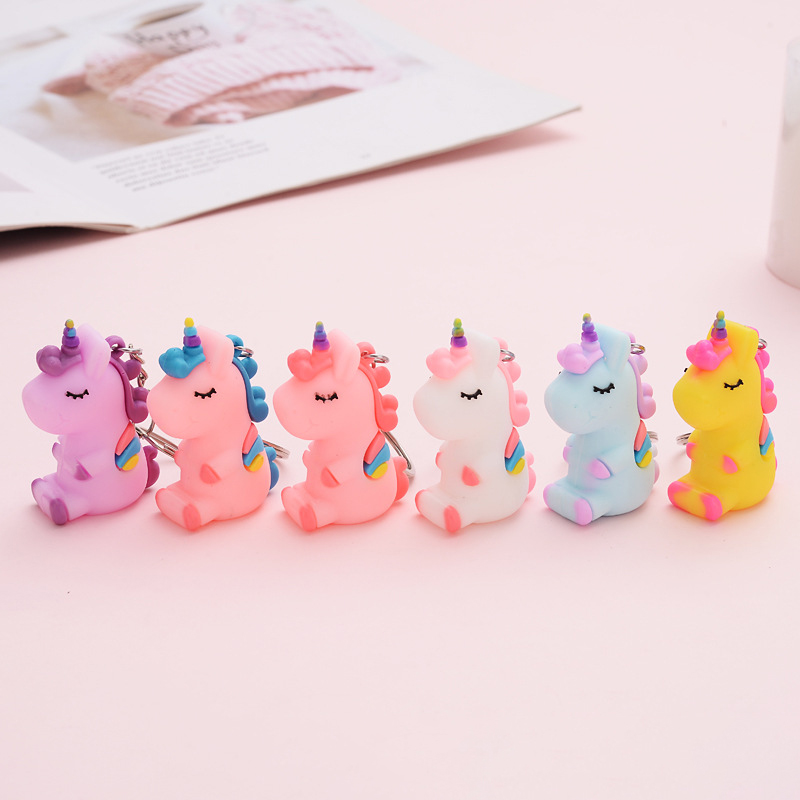Móc khóa kì lân mini sắc màu kute