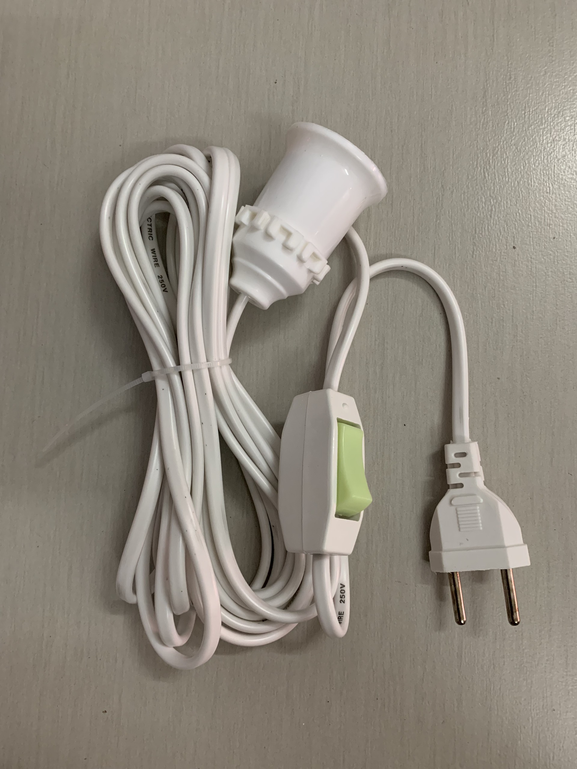 Dây Đuôi Bóng Đèn Có Công Tắc 3M / 5M