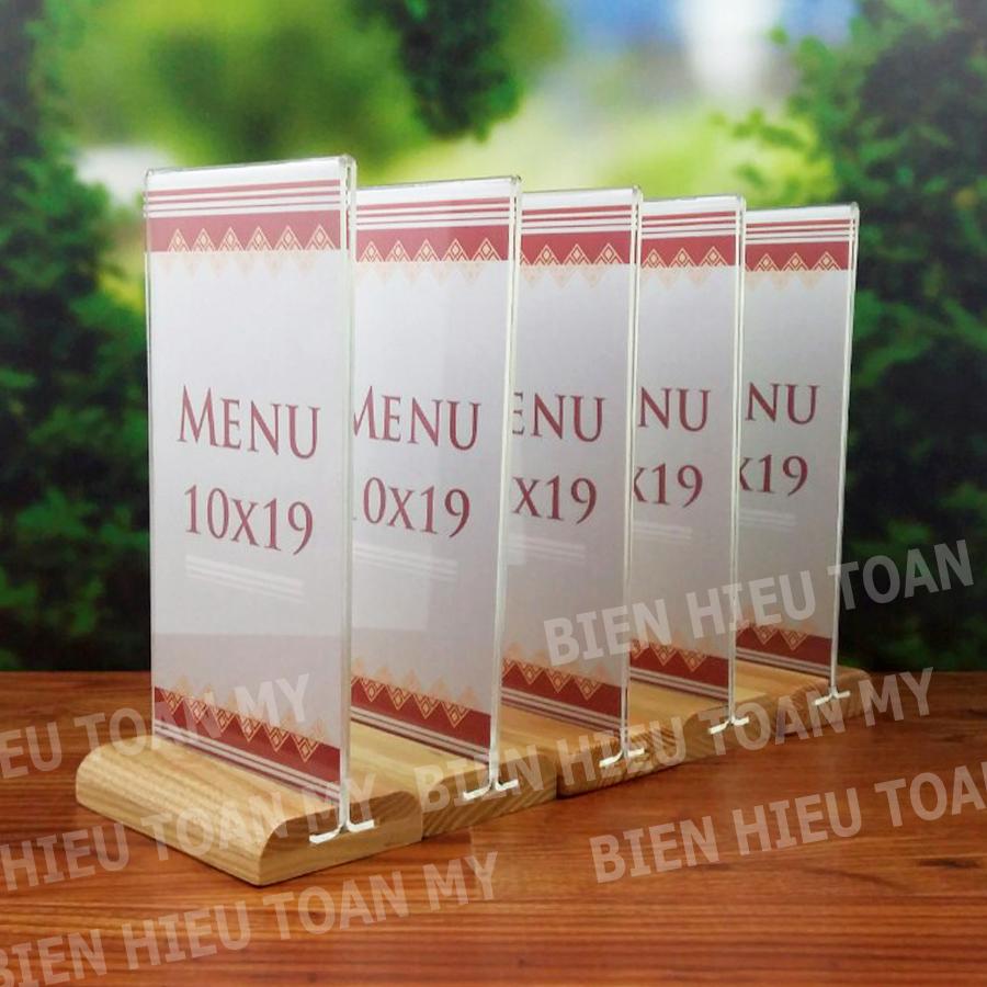 Kệ menu standee  mica đế gỗ kích thước 10x19