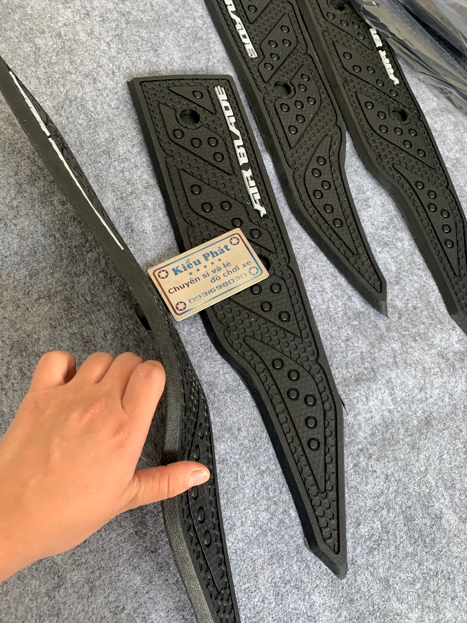Thảm Lót chân Airblade 2020 Chữ Trắng