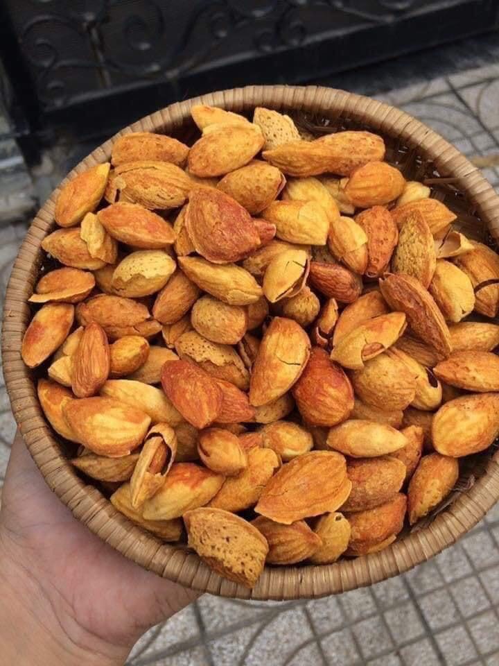 Túi 500gr hạnh nhân mỹ rang bơ hàng vỏ mỏng - date mới