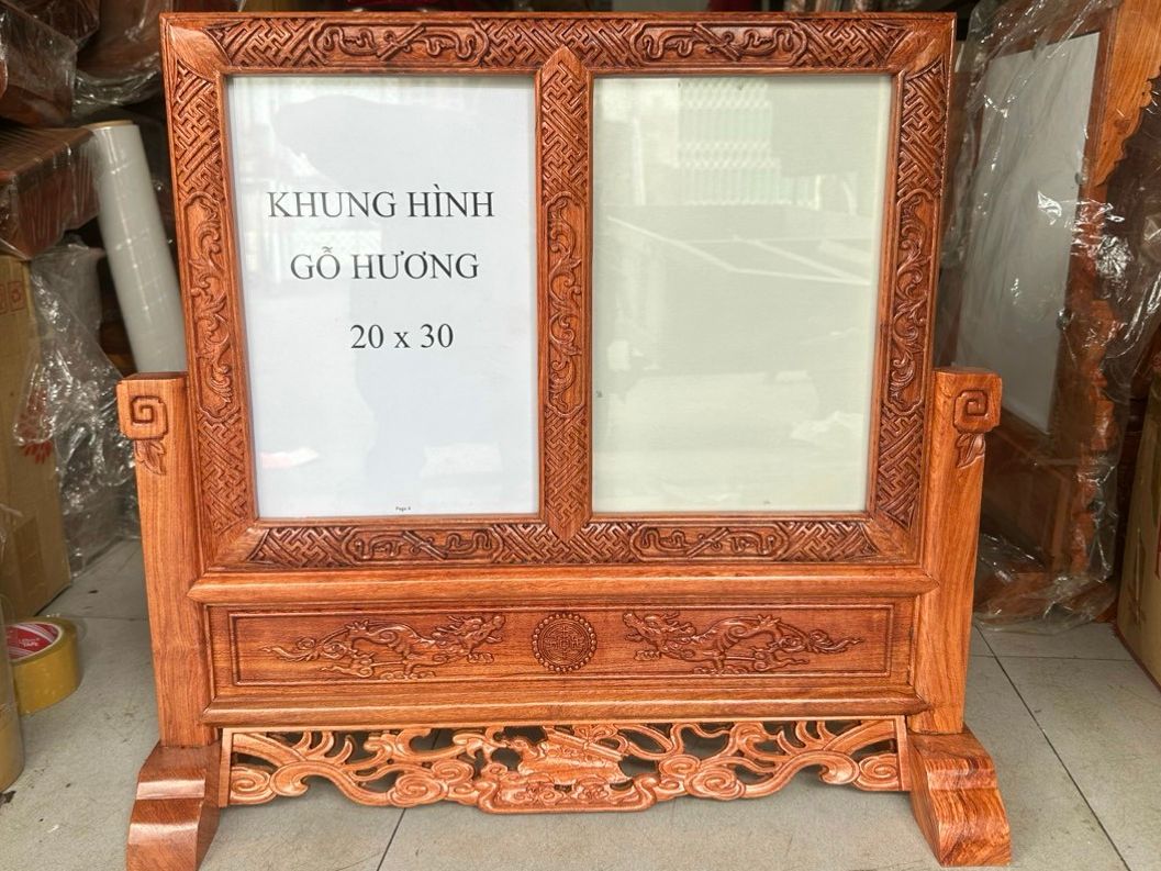 Khung ảnh thờ đôi trạm gấm gỗ hương 2 ảnh thờ 20x30 cm cao cấp