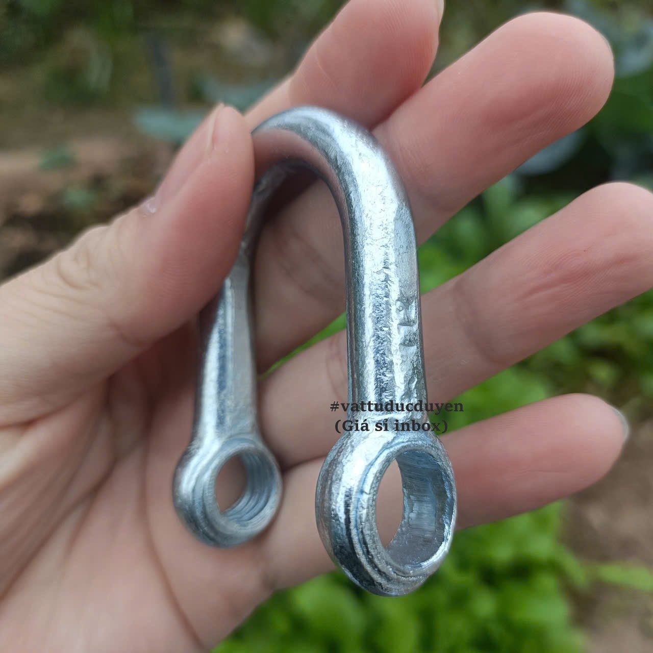 Ma ní chữ U thép mạ kẽm [ Ø 12mm ]