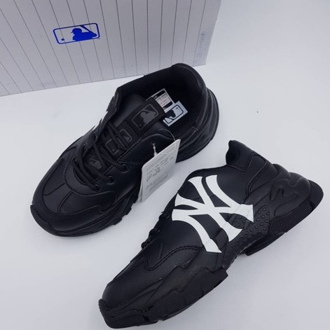 Giày Sneaker MLB Yankess Full đen ( MLB màu đen chữ NY trắng)