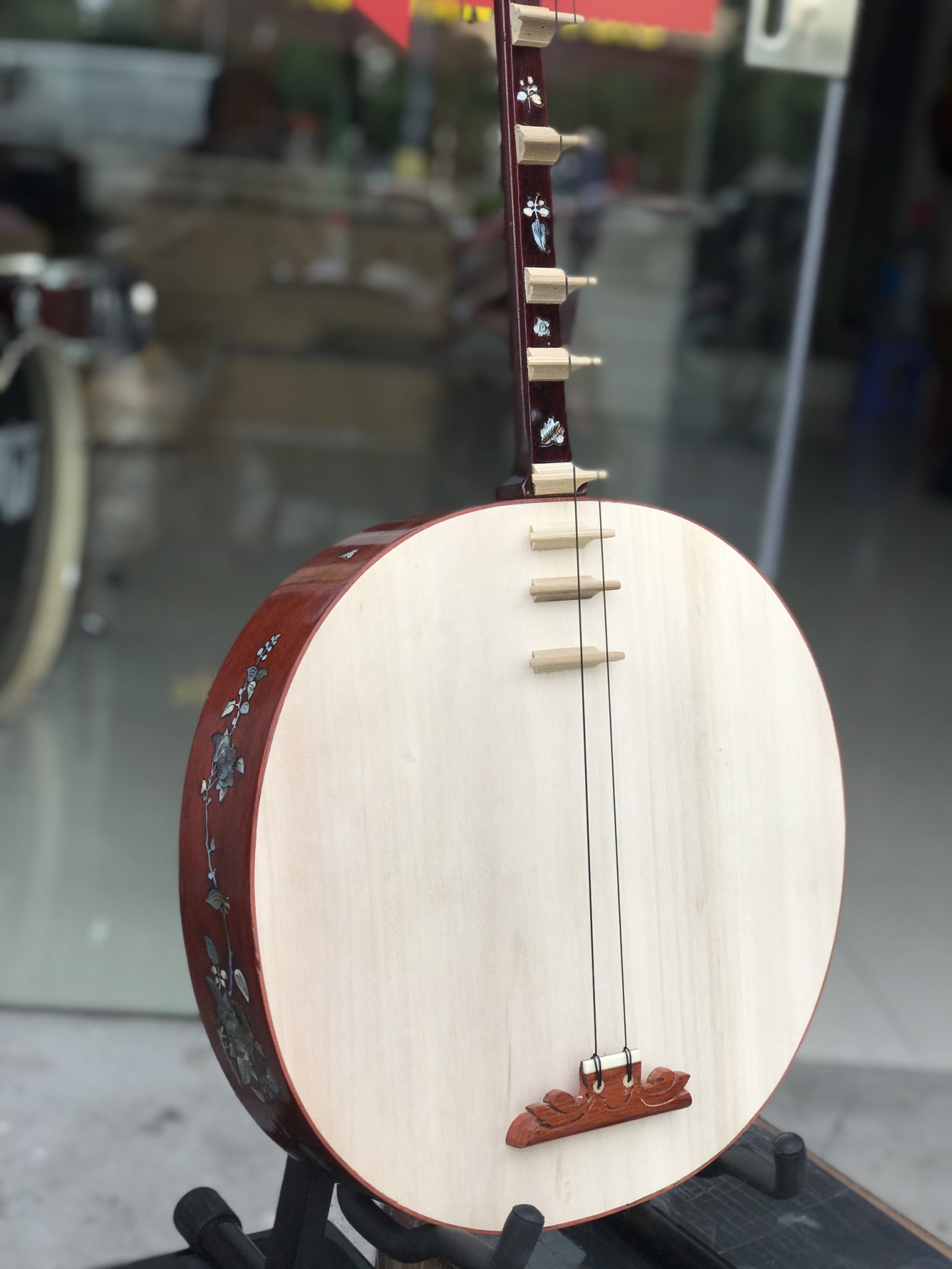 Đàn nguyệt gỗ hương khảm hoa
