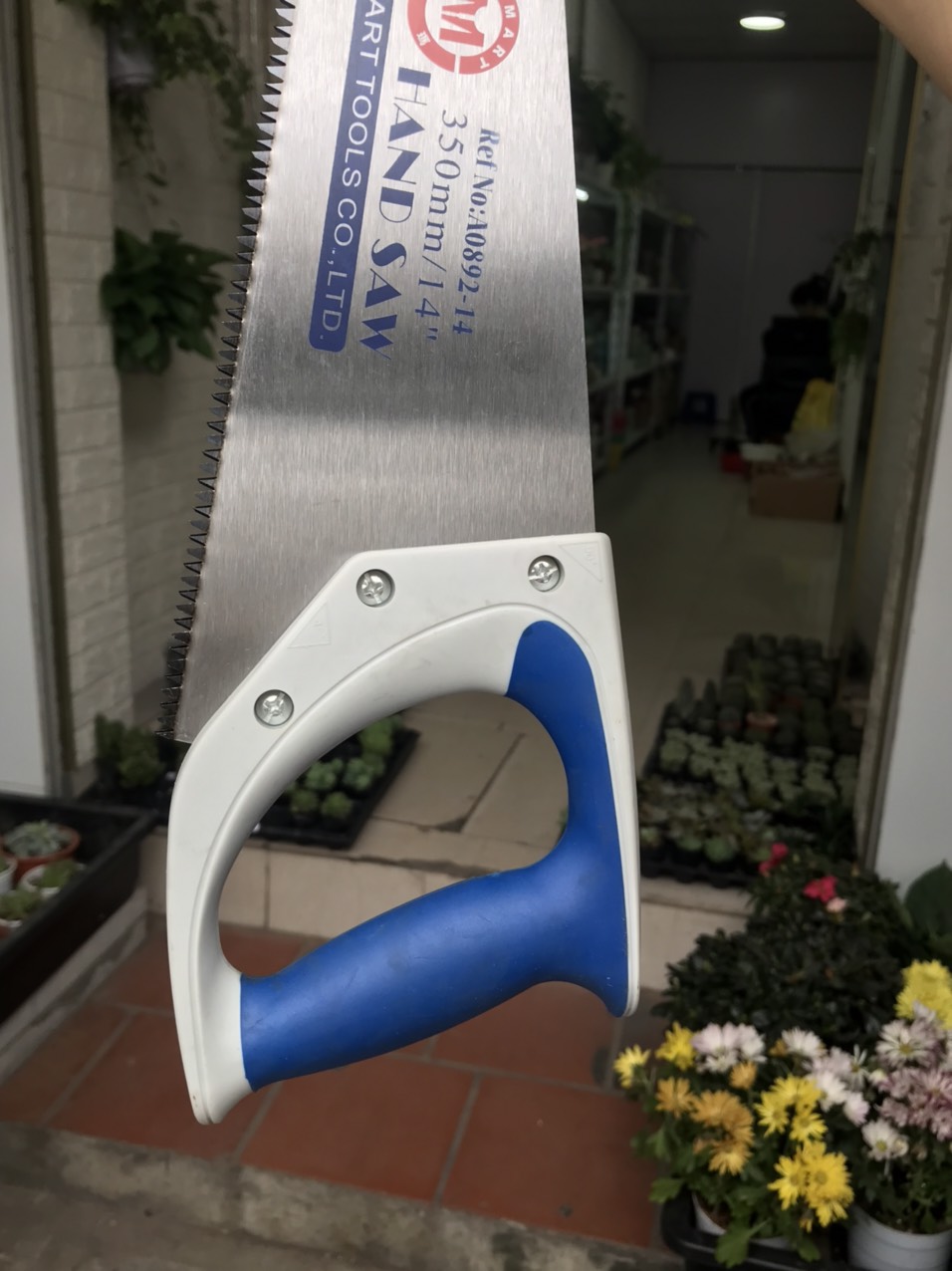 Cưa gỗ bản, cưa cây C-mart A0892 cá mập 350mm/14″