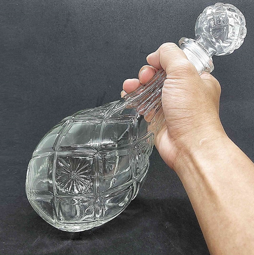 glass bottle 1000ML – Water drop shape – PineApple Design – A5 pattern - 1 bottle
