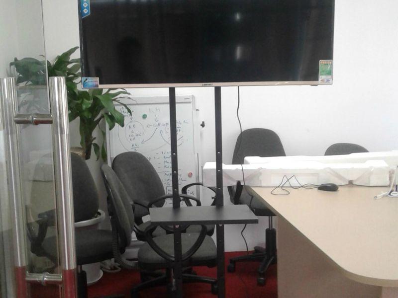 Giá treo tivi di động 55-75''