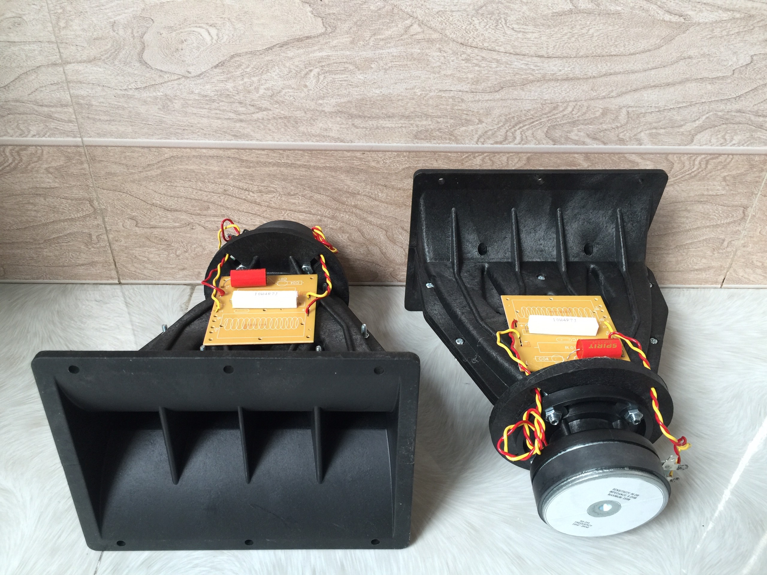 Cặp chép rời Array cho dàn âm thanh karaoke