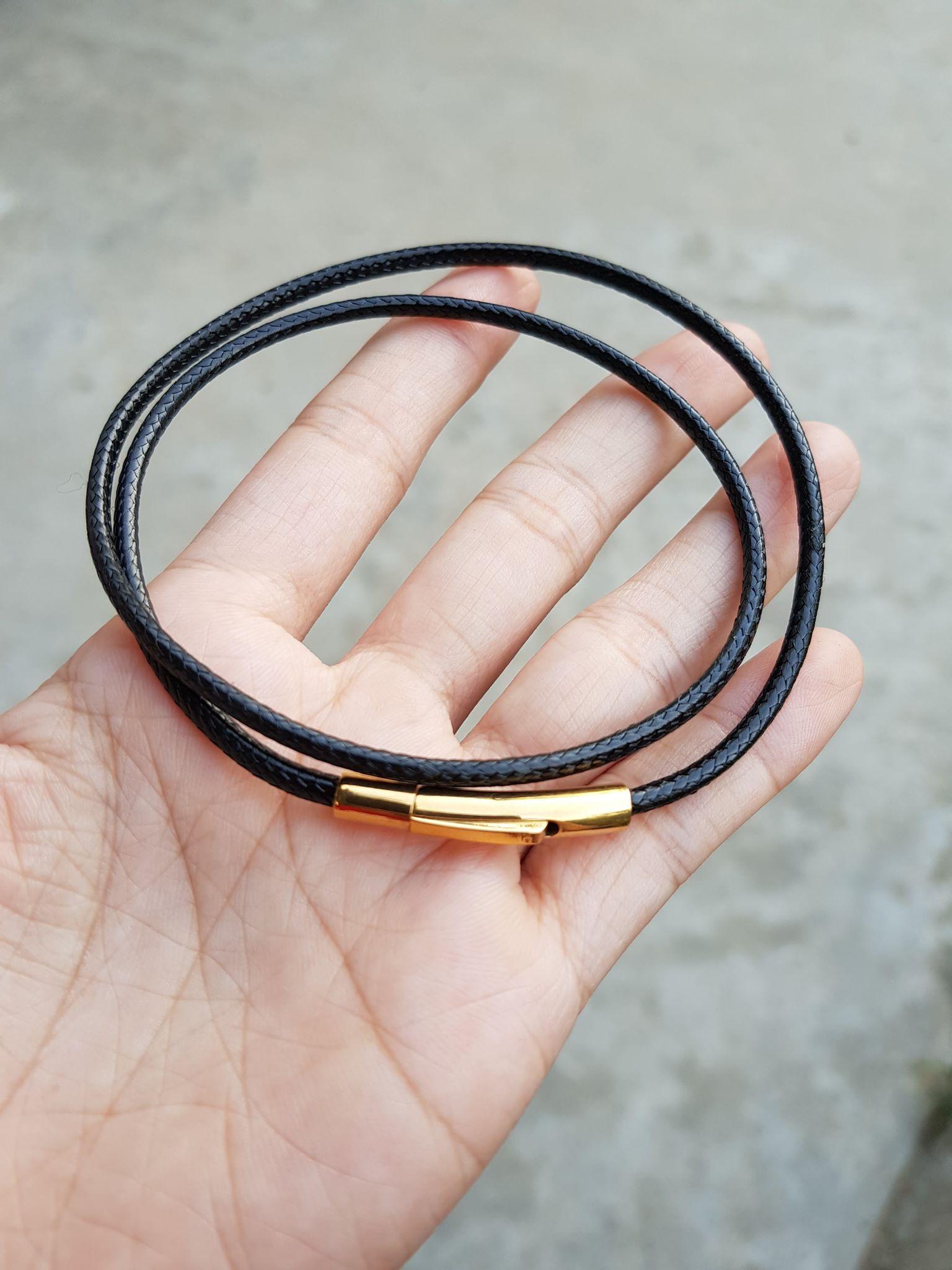 Dây da đeo cổ khóa vàng không rỉ, không đen