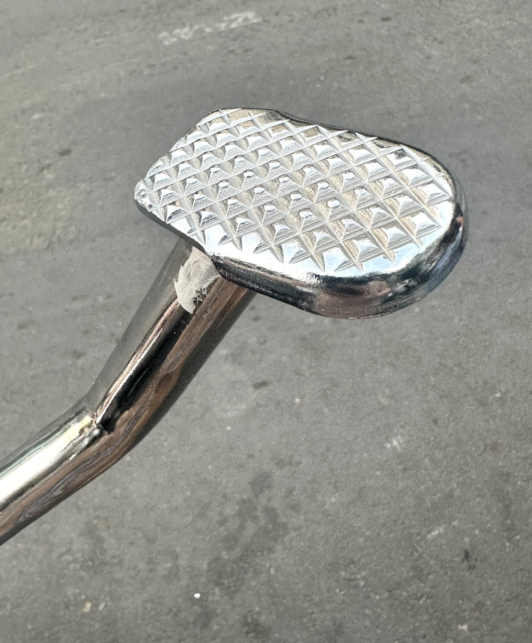 ĐẠP THẮNG XE CHALY ( CÁC ĐỜI )