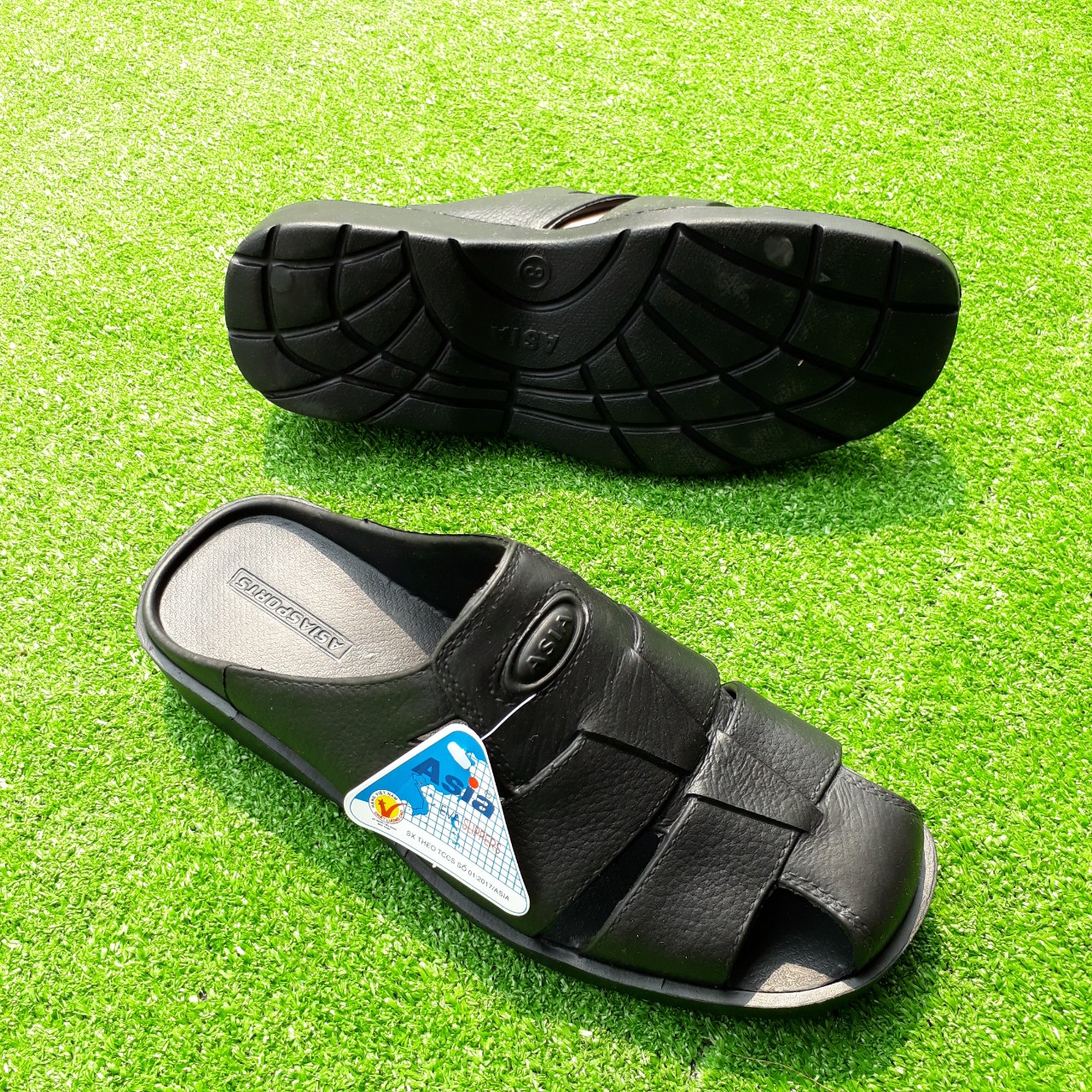 [HCMC] Asia's lightweight rain-proof slippers