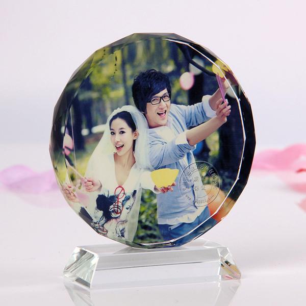 Pha lê tròn, kỷ niệm chương in hình theo yêu cầu