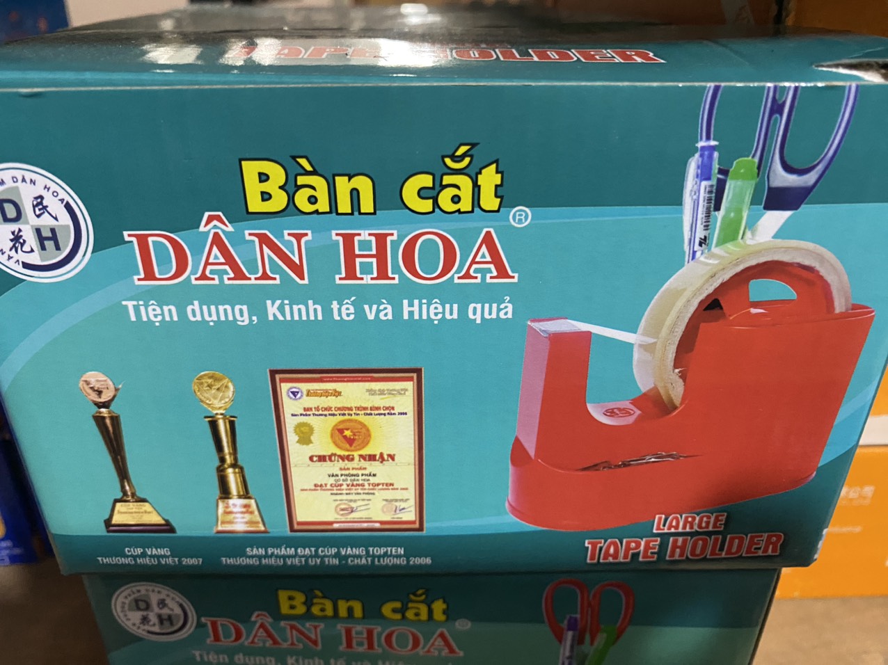Cắt keo để bàn - Dân Hoa 400 ( Màu Ngẫu Nhiên )