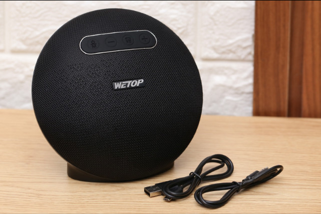 Loa Bluetooth Wetop A3 Đen trưng bày