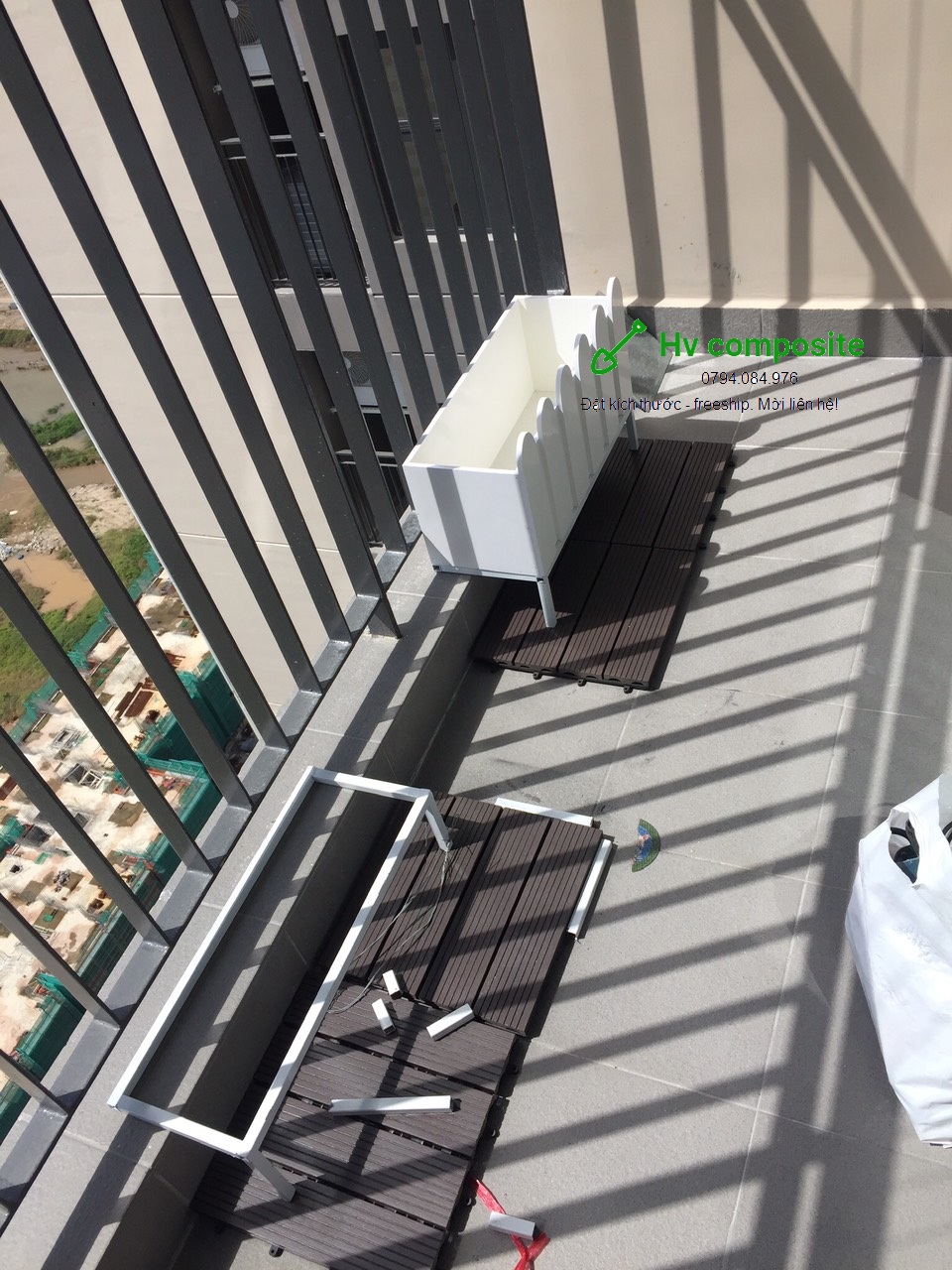 chậu hàng rào trồng cây composite (50x20x20+5)