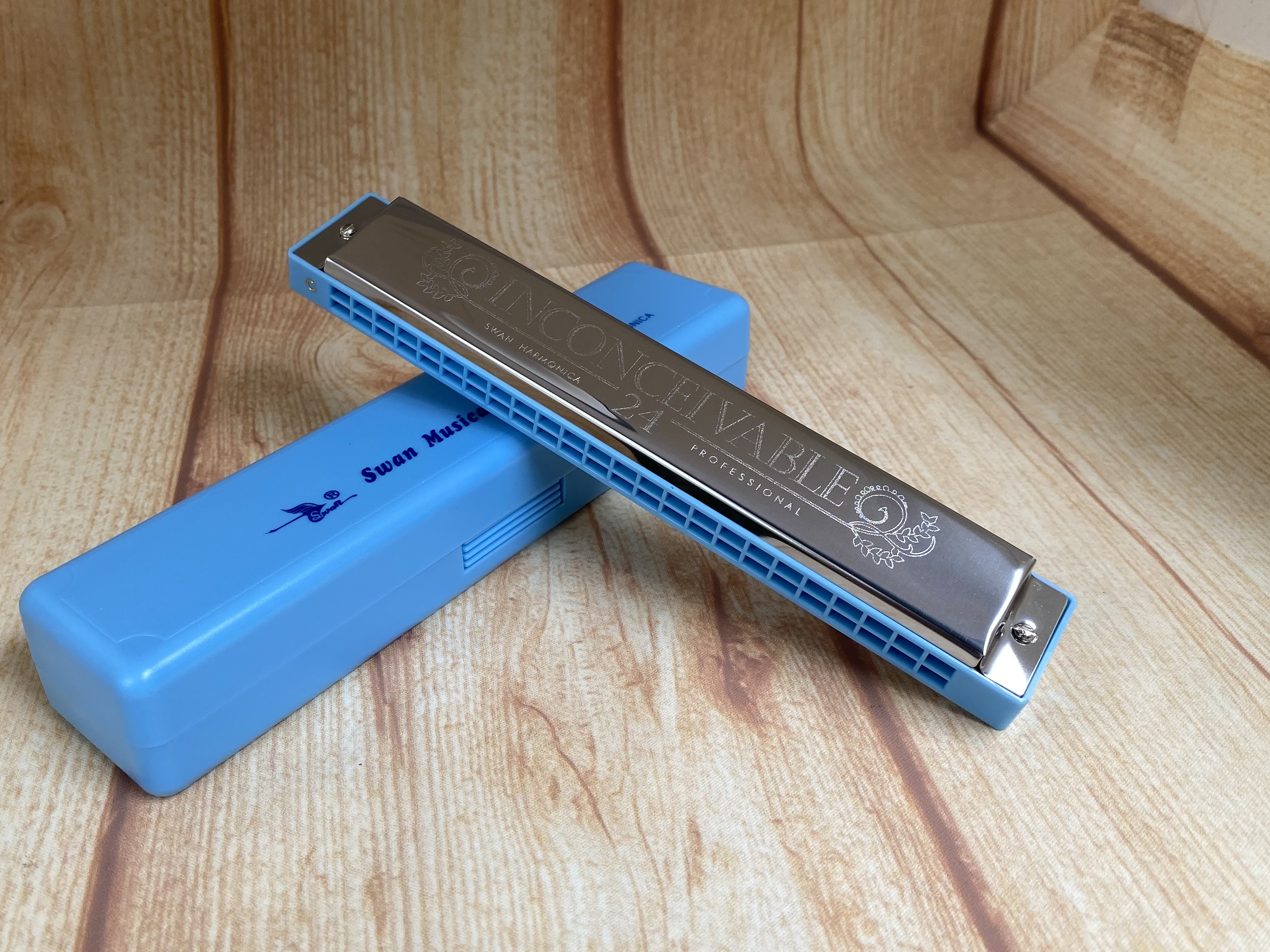 Kèn Harmonica Tremolo Swan Inconceivable 24 lỗ tone C