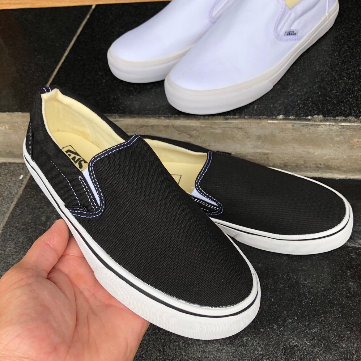 GIÀY VANS SLIPON ĐEN (Full box, tag)