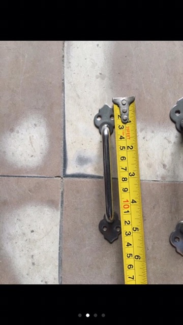 Tay nắm Tủ Inox Đặc Hoa Văn Các Cỡ